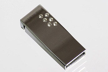USB kľúč Swarovski, 6 bielych kryštálikov, mini 4 GB zn. PROPAG - Kliknutím na obrázok zatvorte -
